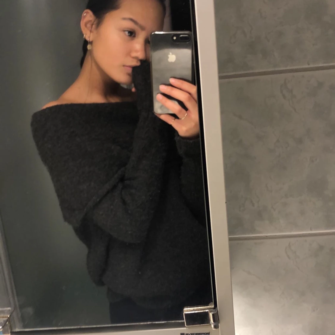 Grå tröja i strl 34 - 90