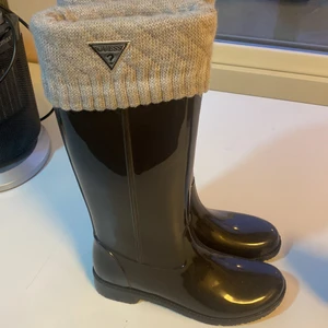 Guess stövlar - Guess stövlar knappt använda.