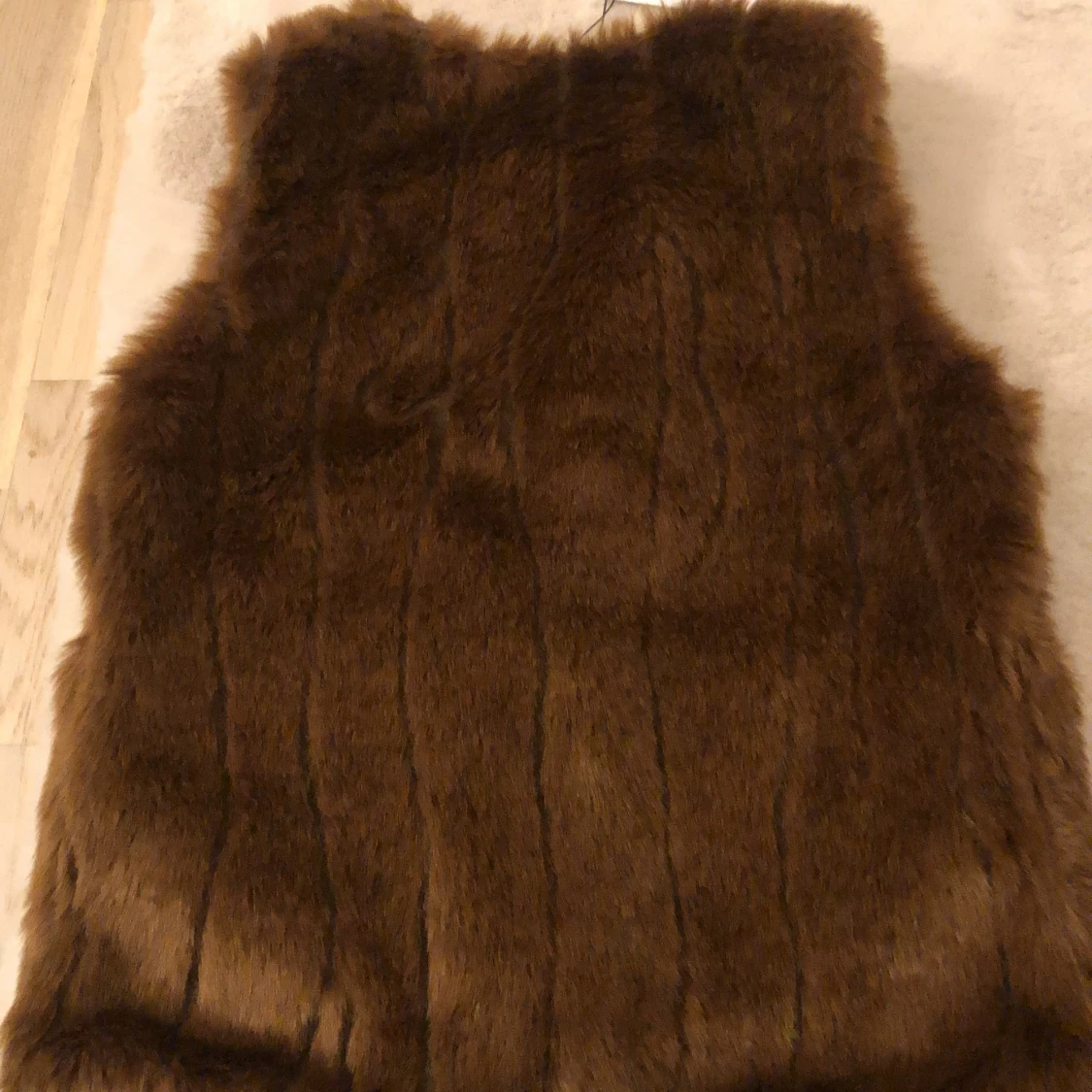 Faux fur väst från Zara strl 140 - 90