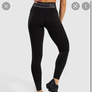 Gymsharktights  - Träningstights från Gymshark, modellen är high waist flex (frakt tillkommer🤍)