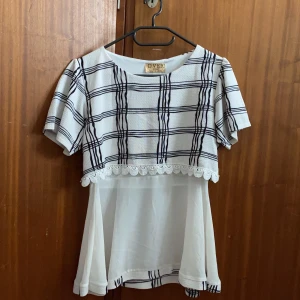 Vit Blus - Vit blus som jag har köpt från Thailand