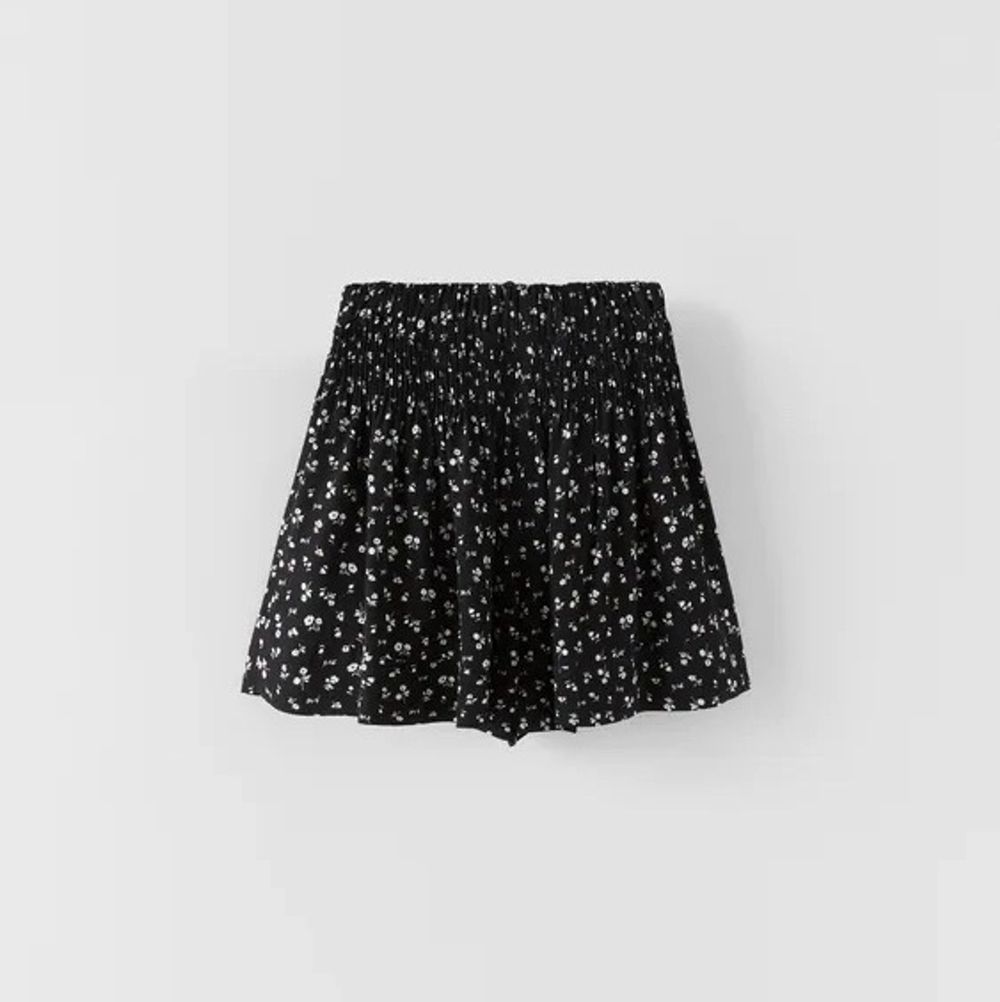 kjol/shorts - Zara | Plick Second Hand