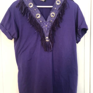 Cowboy tshirt - Så cool cowboy tshirt från 80talet. Den är i dunderskick och super söt. Passar storlek S och M. 🌷🌷