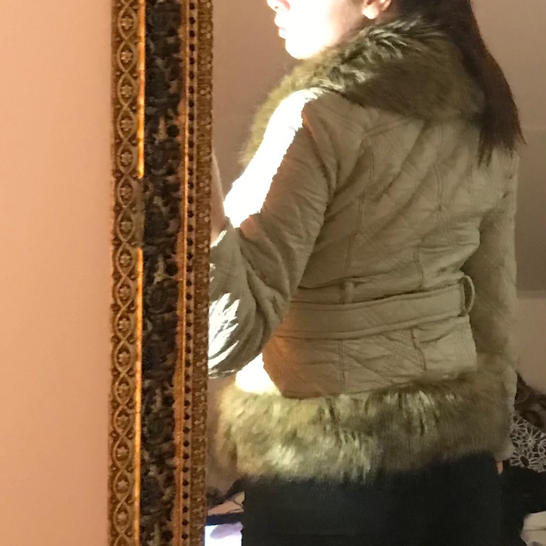 Jacka med päls  - 90