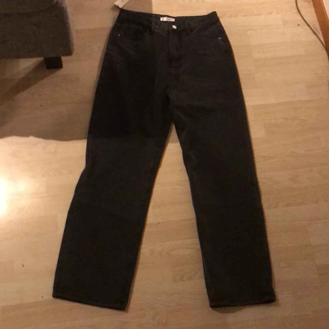 Svartgråa jeans storlek XL - 90