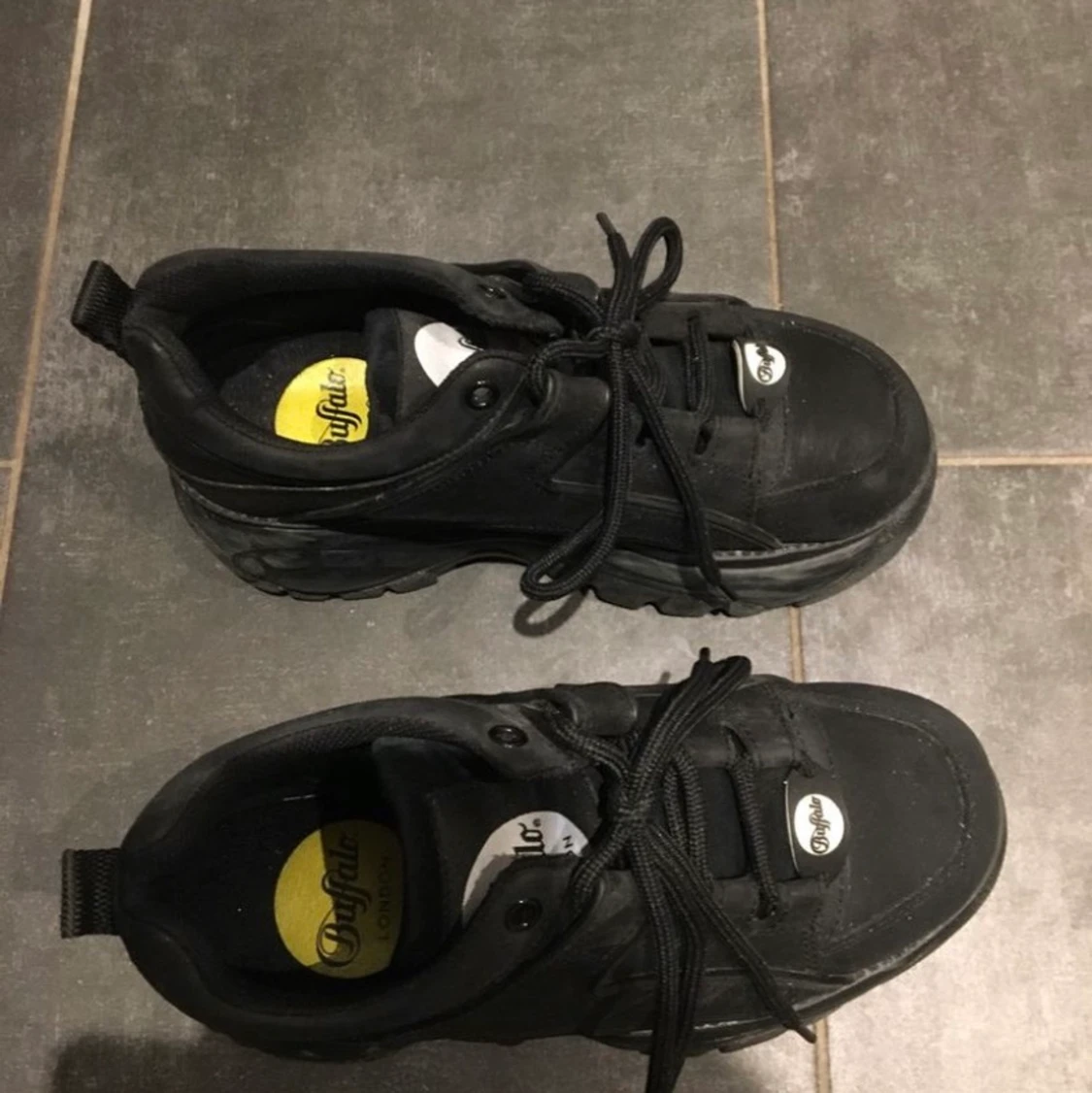 Svarta Buffalo stl38 - 90