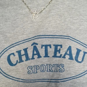 T-shirt - Grå t-shirt men tryck, vintage vibe. 