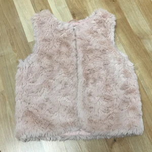 Rosa väst  - Rosa päls väst, kort och Enkel💓 
