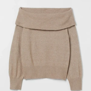 As snygg off shoulder tröja - Jättefin hm tröja, använts en enstaka gång, tröjan är inte heller sliten eller förstörd på något vis. Storlek S-M. Säljer då den inte kommit till någon användning. Köpt för 200kr💕