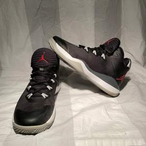 Jordan basket skor 