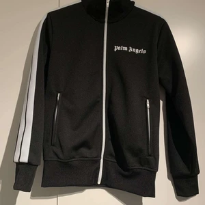 Palm Angels tröja - Helt ny Palm Angels tröja. Storlek S. Köparen står för frakt🥳
