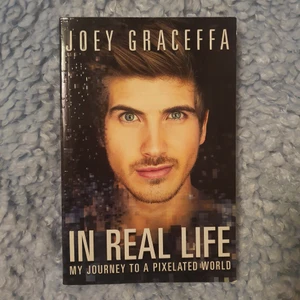 Bok🌈 - Boken "In real life" skriven av Joey Graceffa. Frakten ingår i priset.