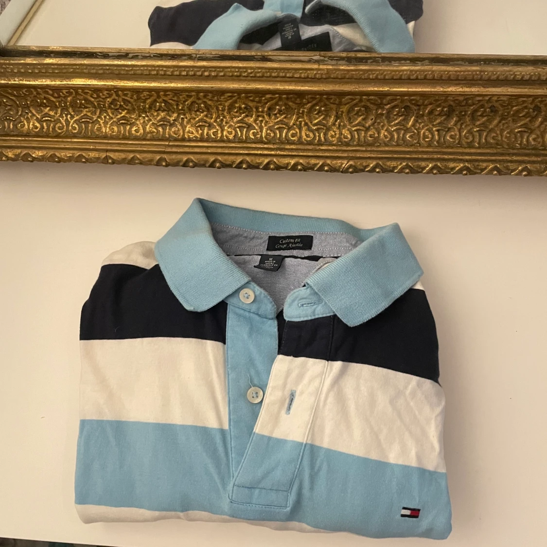 Tommy hillfiger  - 90