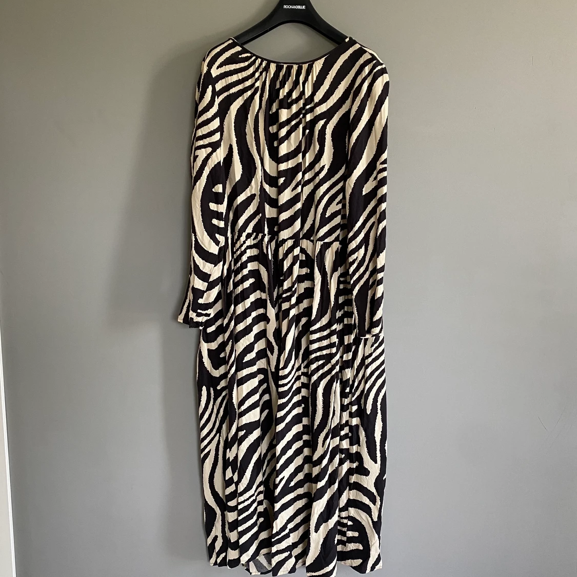 Långklänning zebra