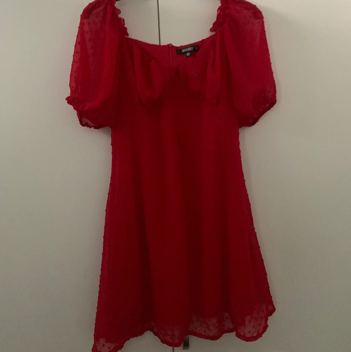 Snygg röd klänning - 90