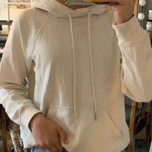 Hoddie från hm  - Super fin vit hoddie, storlek xs, pris 20 + frakt 