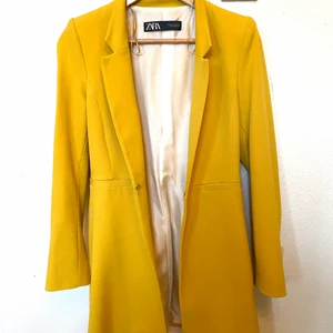 Kappa från Zara - Bra skick, knappt använd, storlek XS