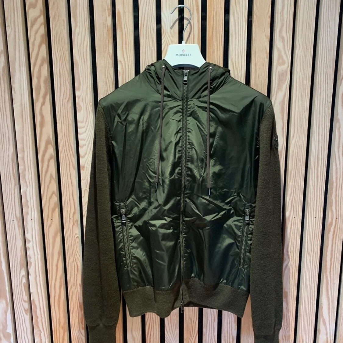 Moncler jacka/cardigan - Storlek S