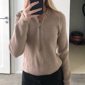 Beige/brun tröja från NA-KD - Knappt använd