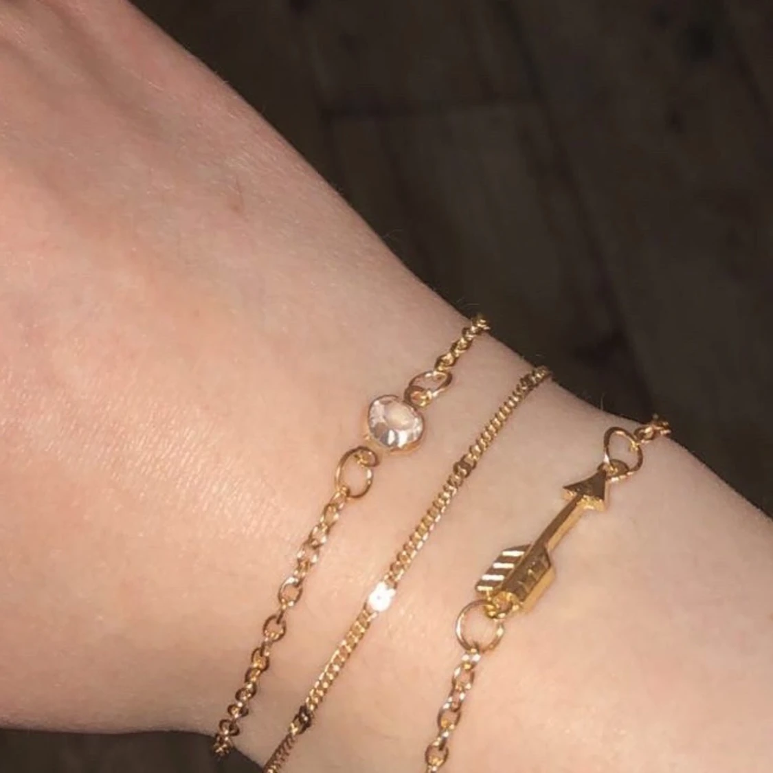 Guldiga armband  - 91