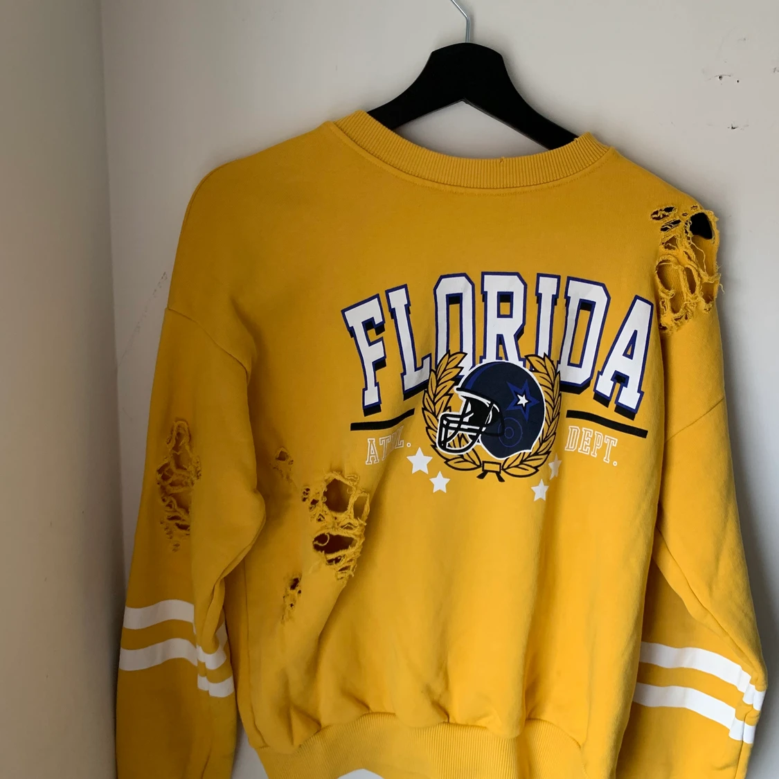 Gina Tricot Sweatshirt XS - 90