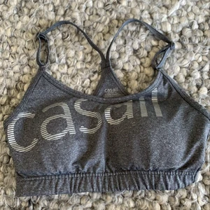 Fin sport-bh - Säljer denna fina sport-bh som inte kommer till någon användning💫frakt tillkommer