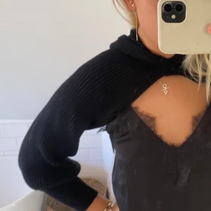 Ärmar med luva - Såå snygga ärmar från zara med luva!! Så coolt t ett linne eller liknande❤️