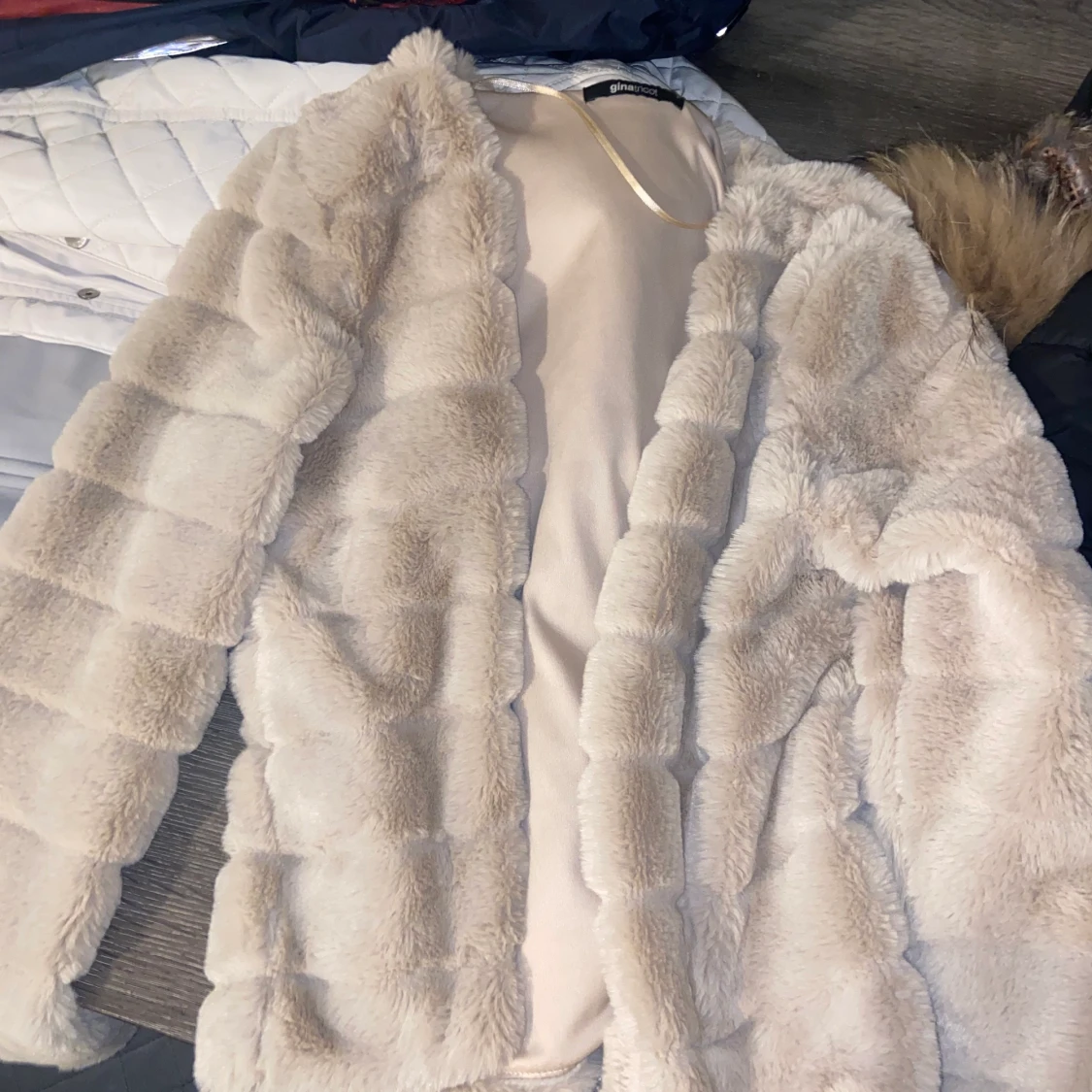 Fake päls jacka 