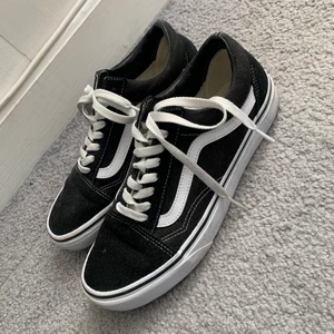 Vans - Ett par helt oanvända vans i storlek 40,5, säljer pga har många andra skor!! 
