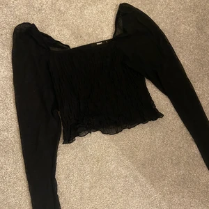 Fest topp - Snyggg fest topp från bikbok i lite genomskinligt material⚡️