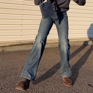 Replay Baggy Jeans - Säljer dessa jeans från Replay i storlek W30, 82cm midja och 80cm innerbenslängd! De sista två bilderna är lånade av förra ägaren, jag på den första bilden är 172cm och brukar bära storlek 38💙