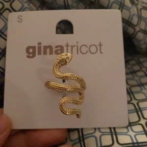 Gina tricot Orm ring - Storlek s