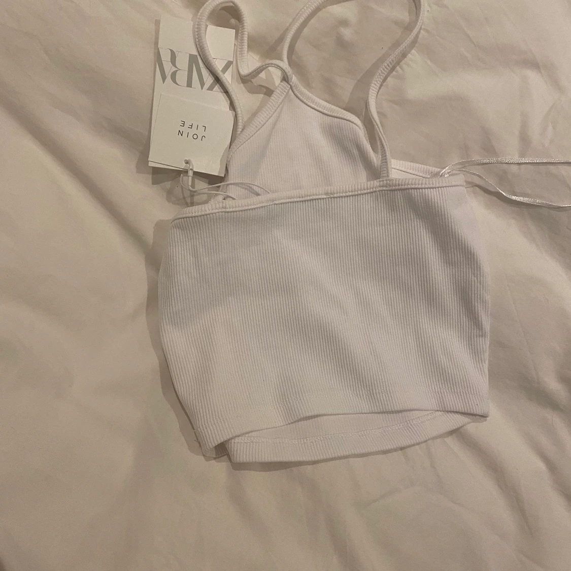 Vit topp från zara prislapp kvar - 90