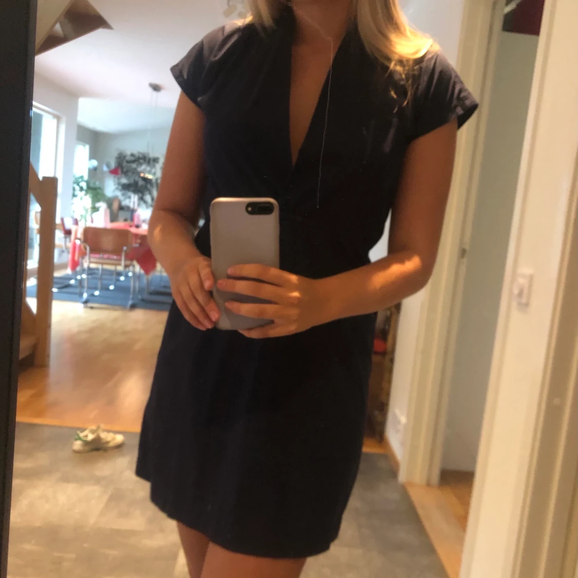 Blå klänning med resår i midjan  - 91