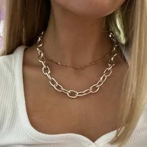 Silver halsband  - Säljer mitt silver halsband eftersom jag tröttnat lite på det!☺️