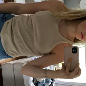 Linne - Från hm, stl s. Köparen står för frakten 