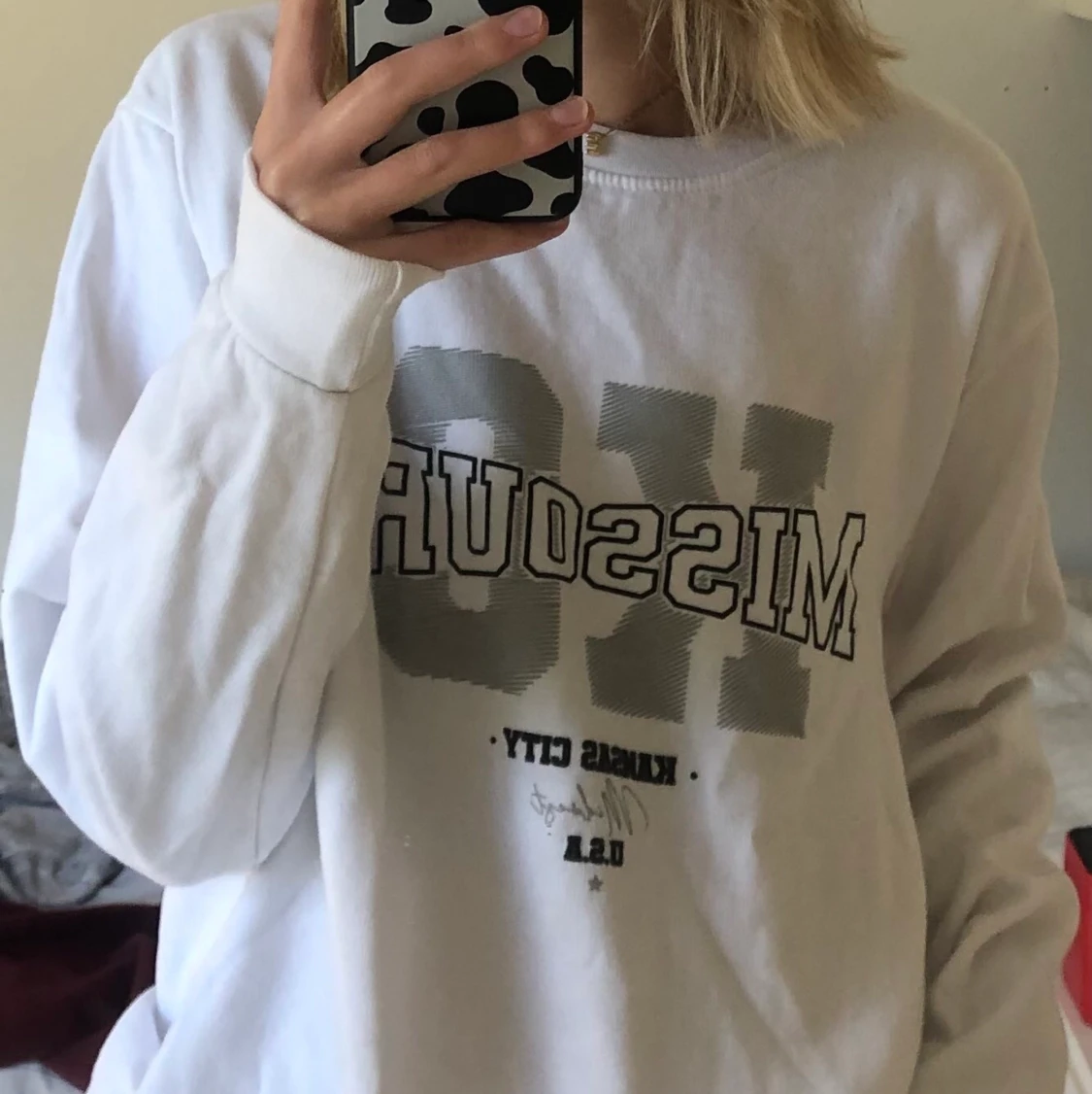 Sweatshirt