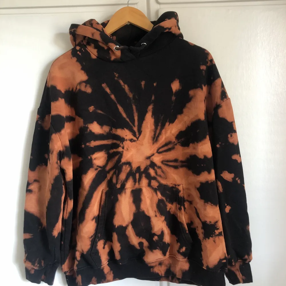 Tie dye hoodie, själv gjort den. Fler bilder kan skickas❤️. Tröjor & Koftor.