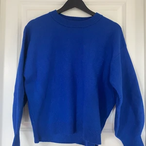 Tröja  - I bra skick. Frakt tillkommer 