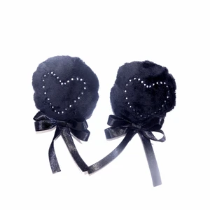 Svarta hårklämmor 🖤 - Gulliga håraccessoarer 🖤 priser är för ett par dvs två stycken (som på första bilden) GRATIS FRAKT