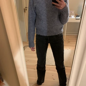 Stickad tröja - Säljer denna sygga stickade tröjan då den e lite liten. Den är i Xs men passar även S❤️