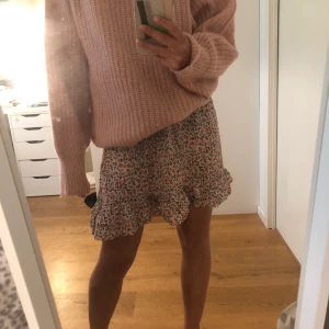 Somrig klänning  - Väldigt sparsamt använd🌻🌼🌸  