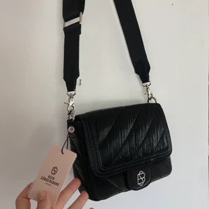 HELT NY Becksöndergaard väska - Helt ny supersnygg Becksöndergaard väska, svart. 