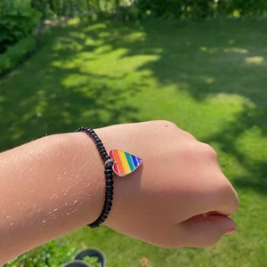 Sommar armband  - Passar perfekt till sommaren det är elastisk inte använt 