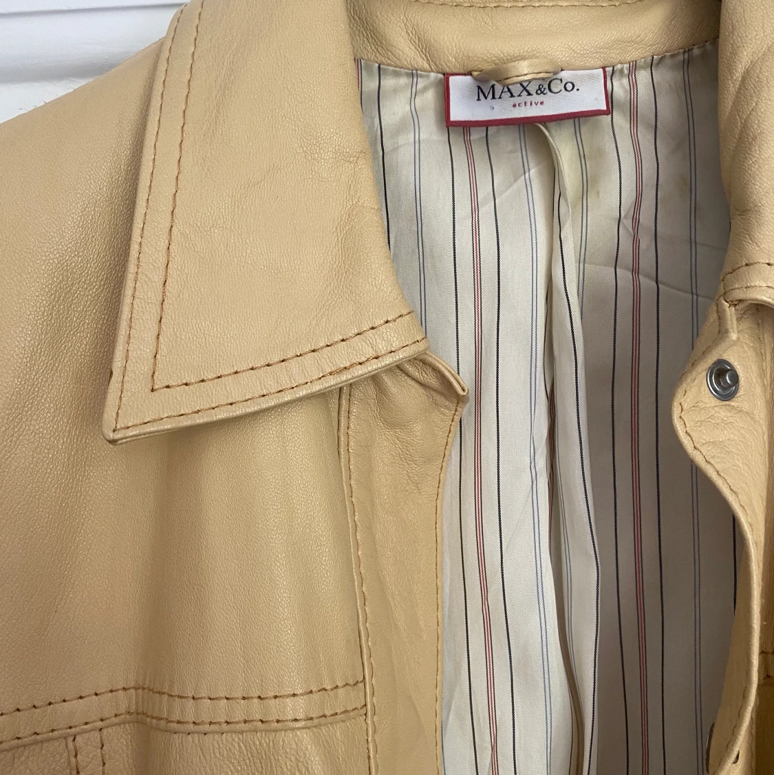 Vintage skinnjacka från MAX&Co - 91