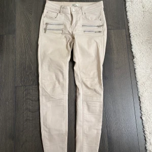 Byxorn från Ginatricot  - Använd fåtal gånger 