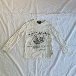 Baby Tee👣💗 - En jättesöt baby t- shirt den Ralph Lauren☺️ Den sitter som en magtröja med typ trekvartsärmar💗