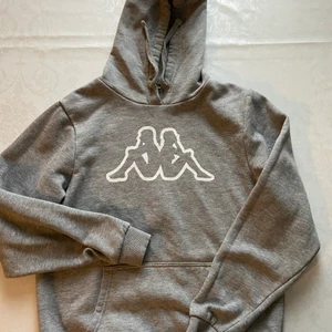 Kappa hoodie  - Ny hoodie som har inte blivit använd, storlek S