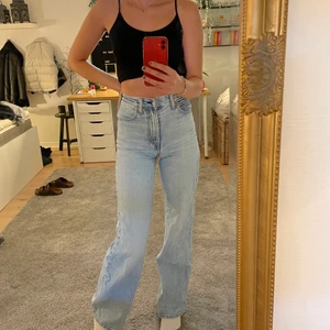 Levis jeans - Säljer mina älskade Levis jeans, de kostade 1000kr som nypris men säljer de för 300kr! Köparen står för frakten💖