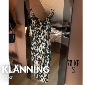 Figurnära klänning - Helt oanvänd, tagg kvar. 